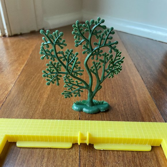 Vintage Swimming Pool & Tree Cake Toppers - Picture 2 of 3